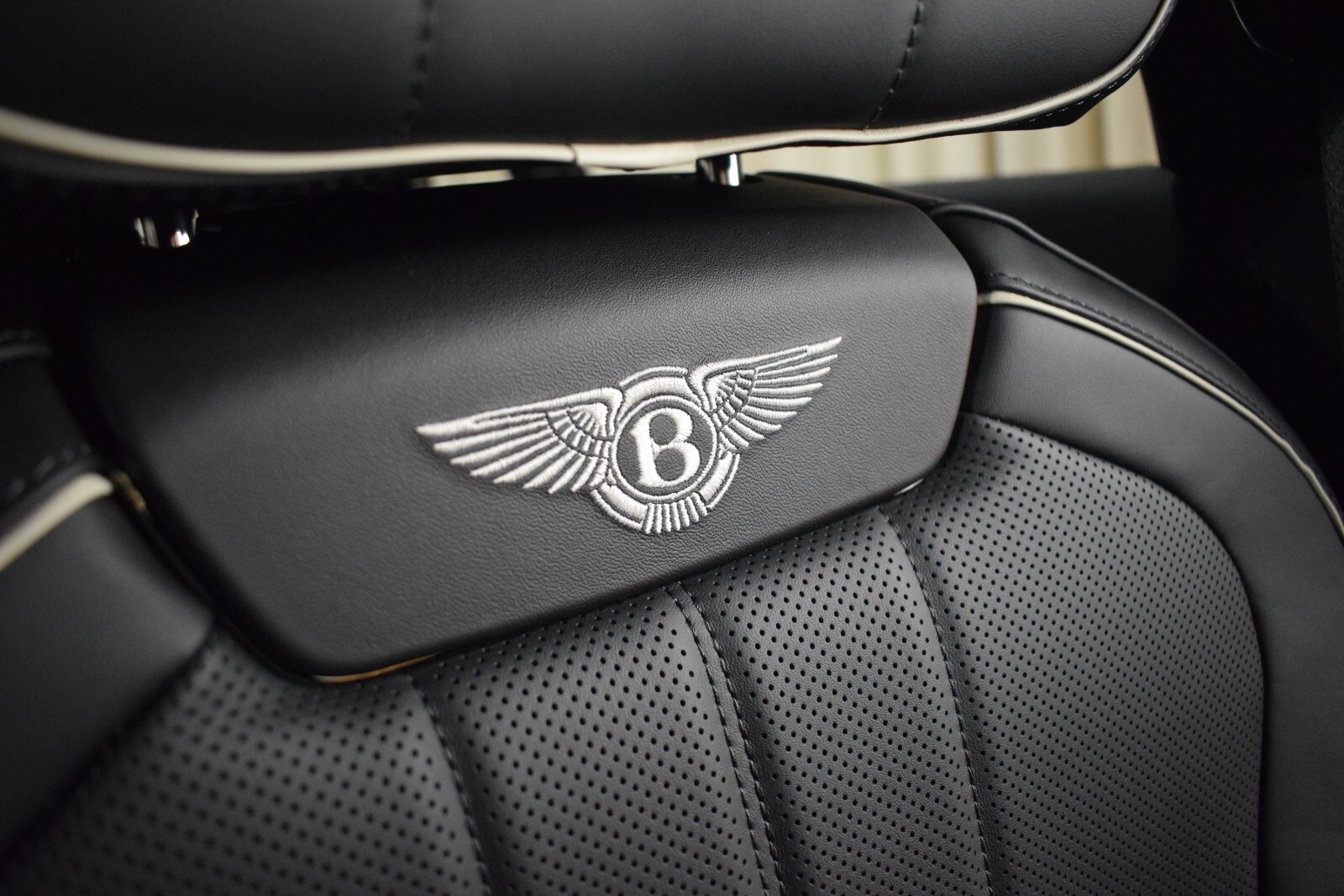 Thumbnail: 2026 Bentley Flying Spur - 37