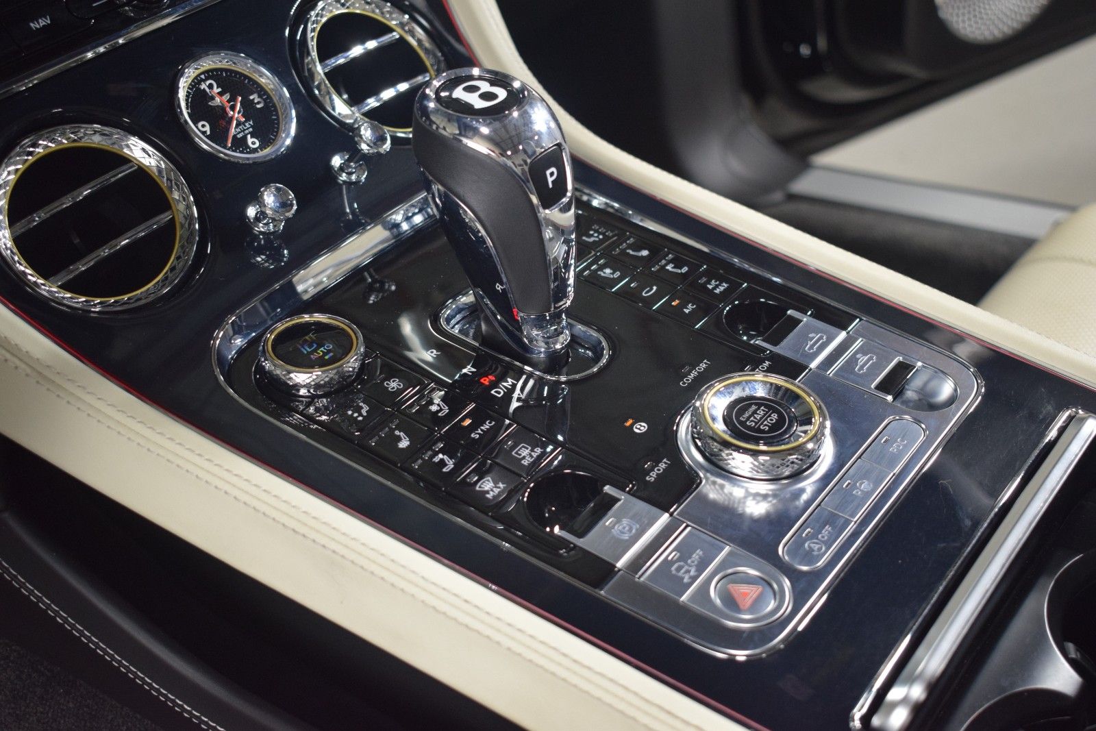 Thumbnail: 2020 Bentley Continental - 32