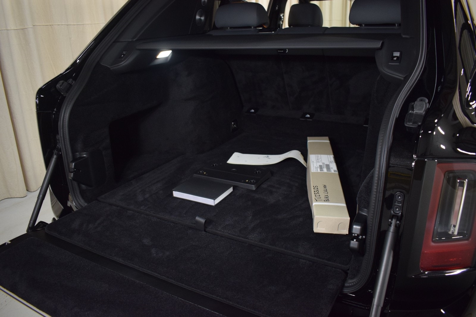 Thumbnail: 2026 Rolls-Royce Cullinan - 43