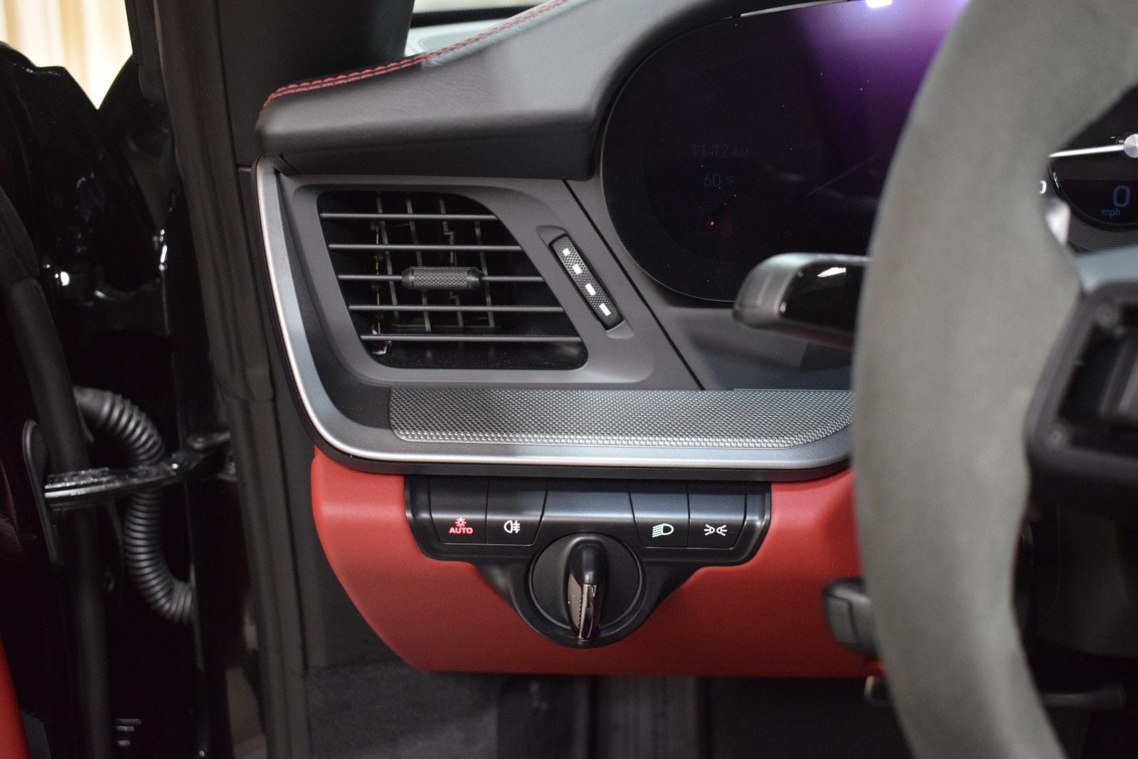 Thumbnail: 2024 Porsche 911 - 28