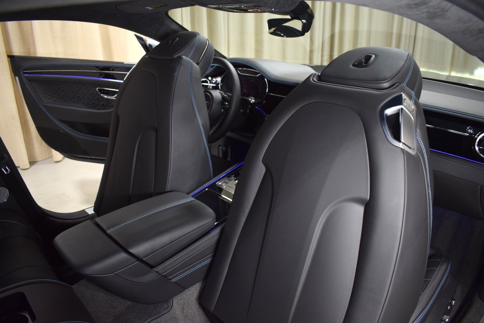 Thumbnail: 2022 Bentley Continental - 22