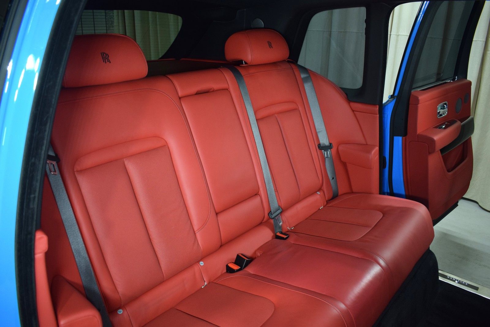 Thumbnail: 2022 Rolls-Royce Cullinan - 19