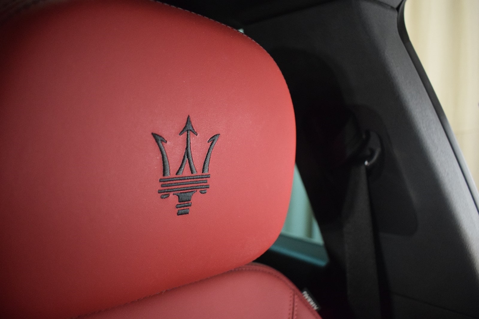 Thumbnail: 2022 Maserati Levante - 35