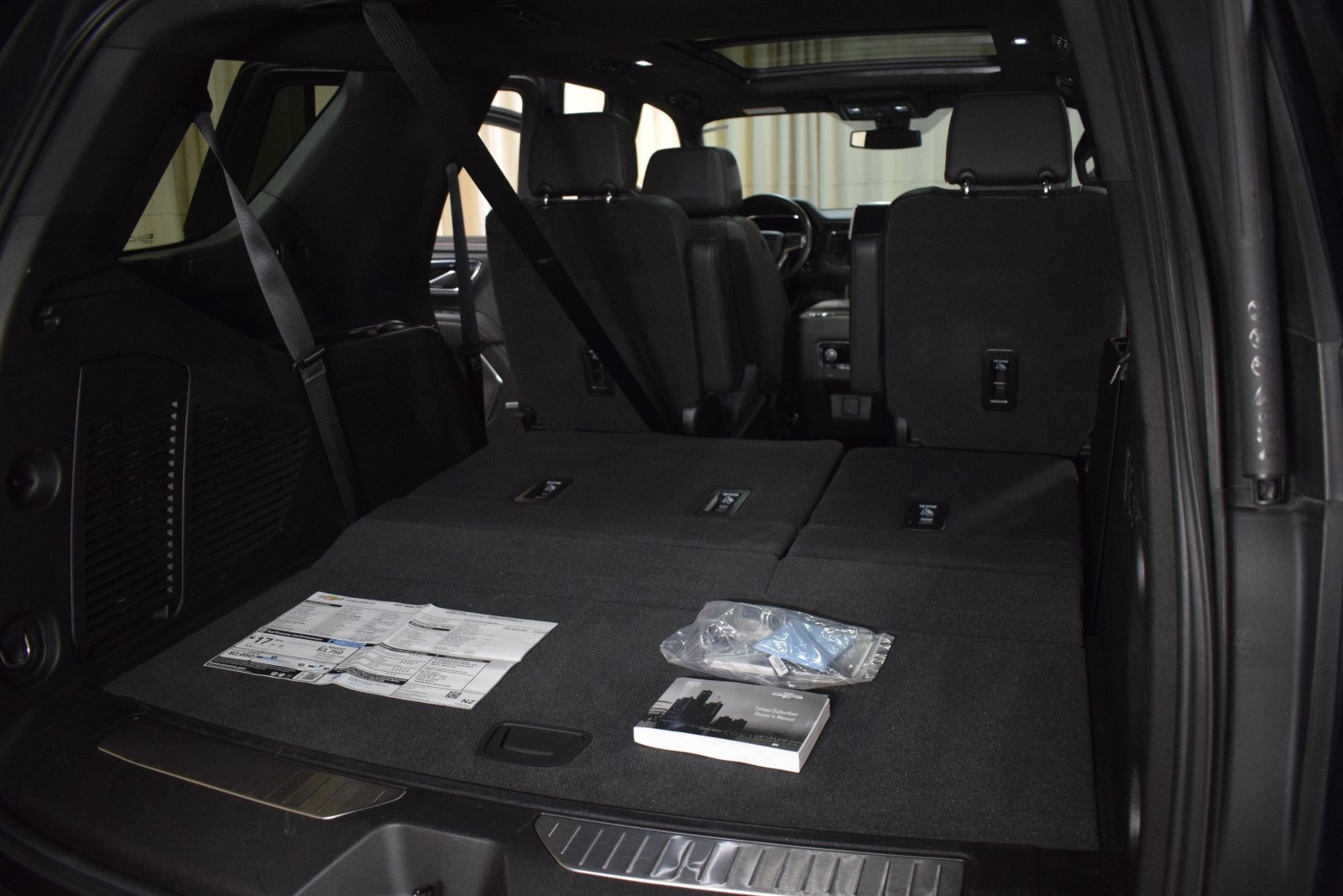 Thumbnail: 2022 Chevrolet Tahoe - 37