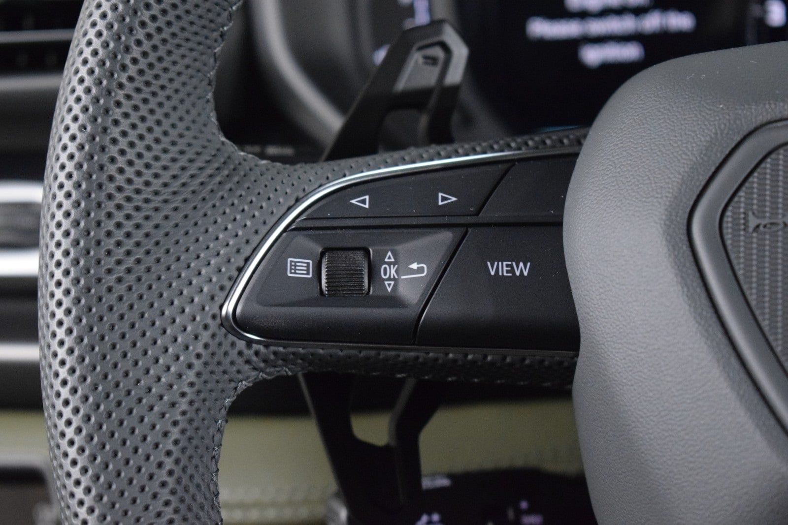 Thumbnail: 2025 Lamborghini Urus - 27