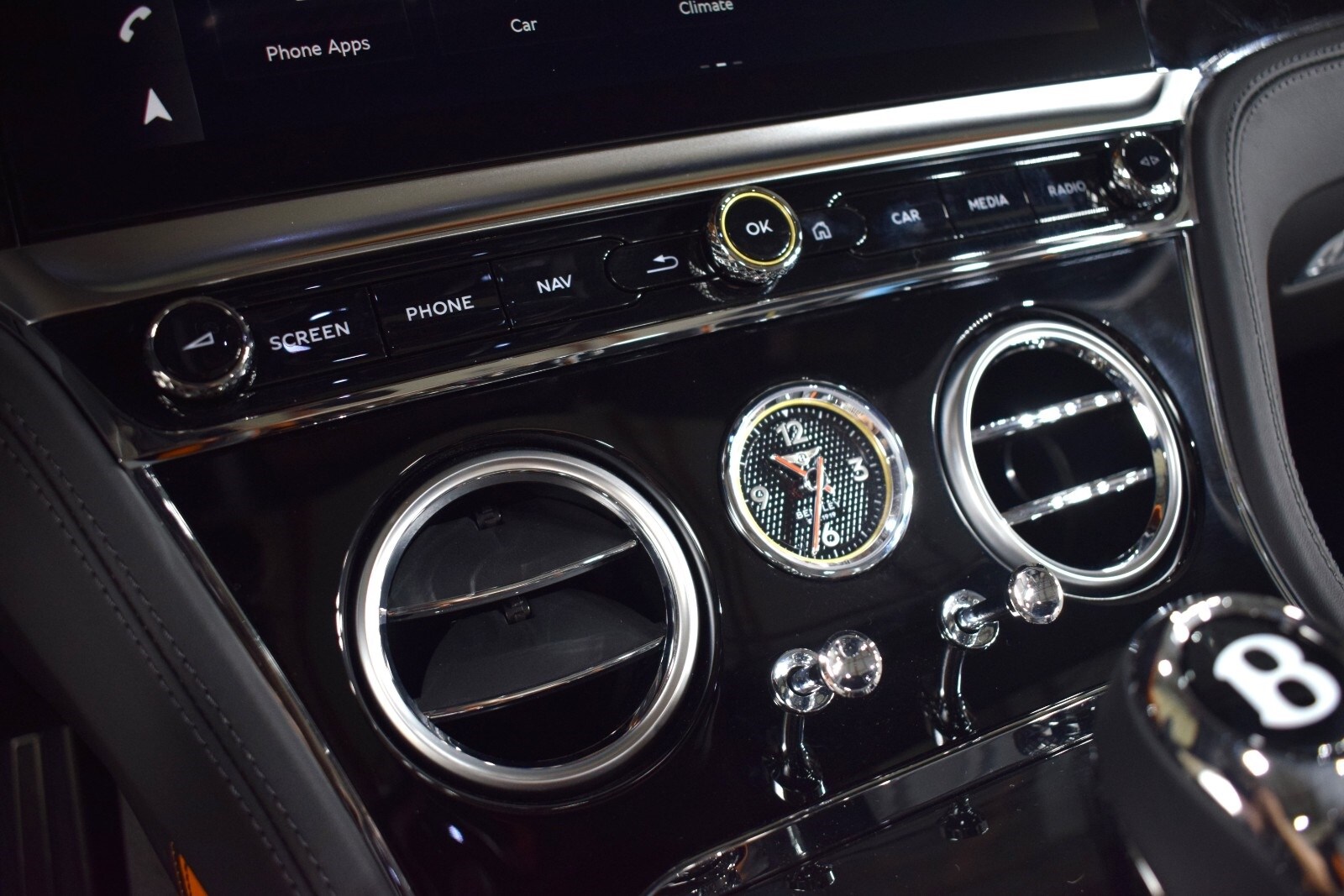 Thumbnail: 2025 Bentley Continental - 32