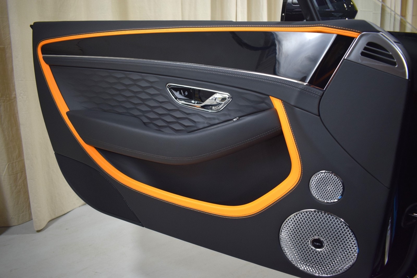 Thumbnail: 2025 Bentley Continental - 37