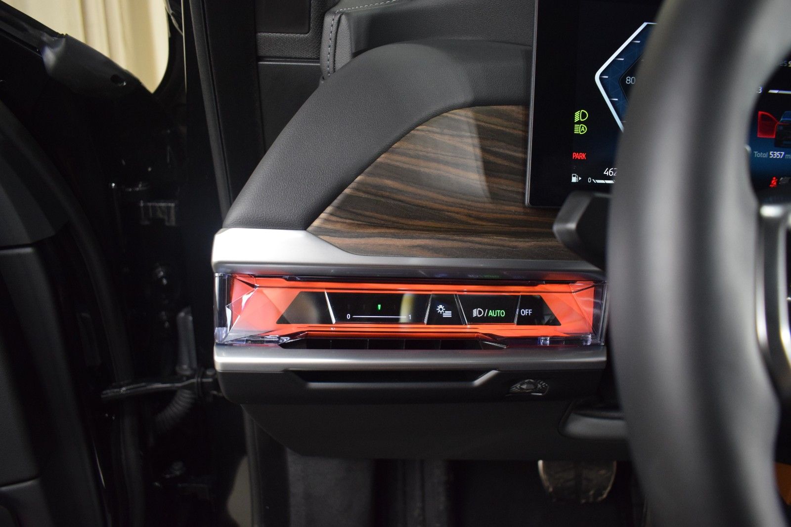 Thumbnail: 2025 BMW 7 Series - 30