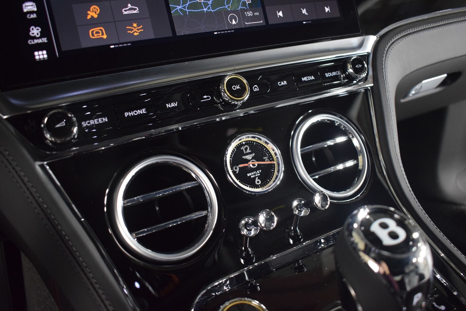 Thumbnail: 2024 Bentley Continental - 32