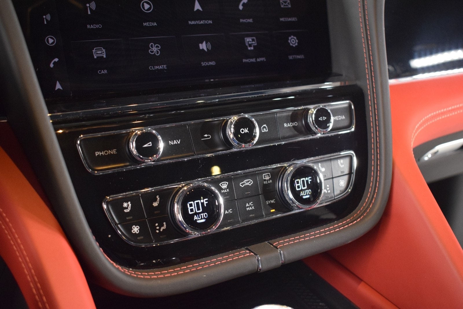 Thumbnail: 2022 Bentley Bentayga - 34