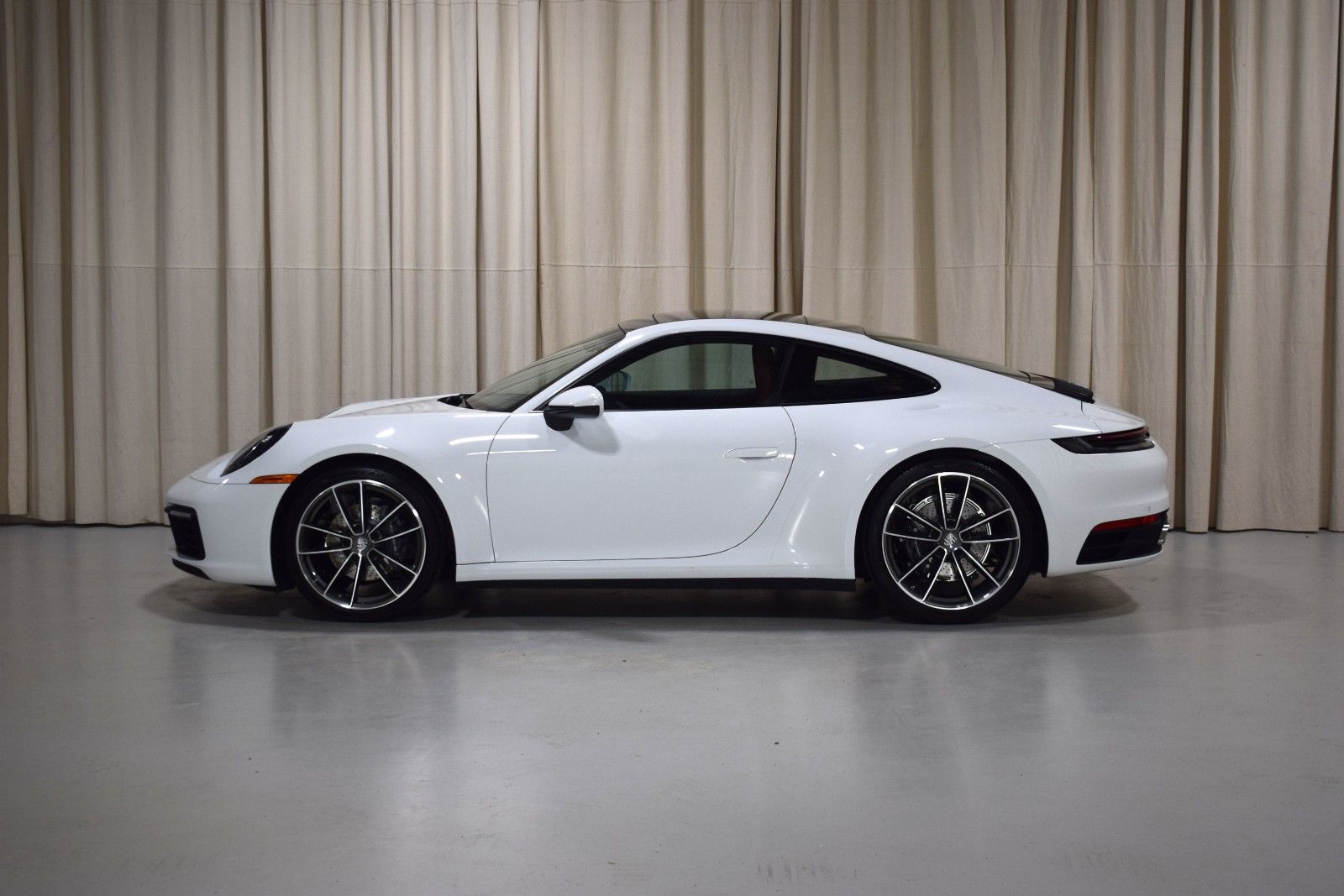Thumbnail: 2024 Porsche 911 - 4
