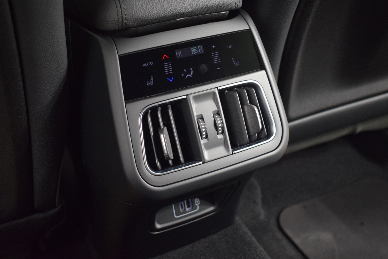 Thumbnail: 2024 Maserati Grecale - 20