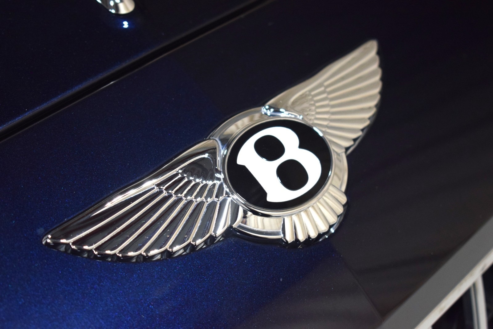 Thumbnail: 2023 Bentley Flying Spur - 9