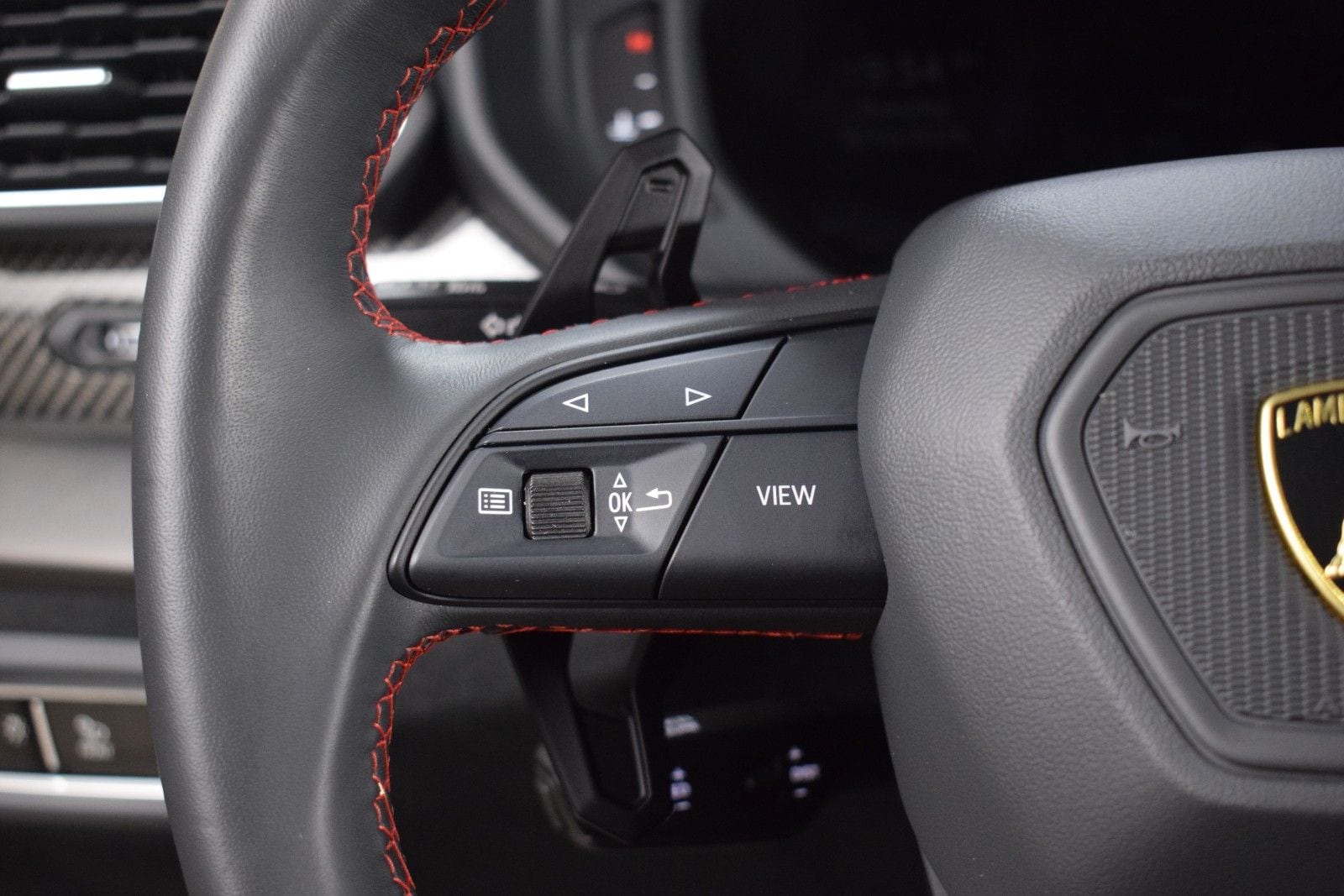 Thumbnail: 2024 Lamborghini Urus - 27