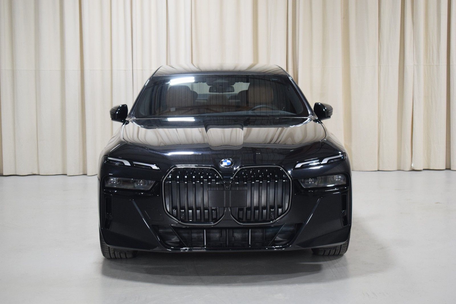 Thumbnail: 2025 BMW 7 Series - 7