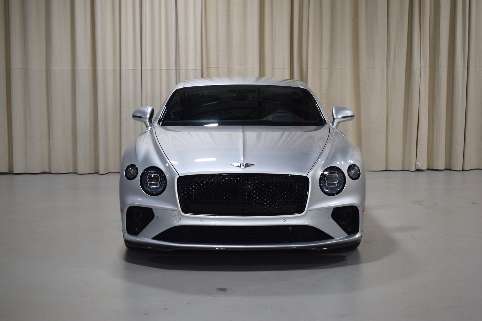 Thumbnail: 2022 Bentley Continental - 11