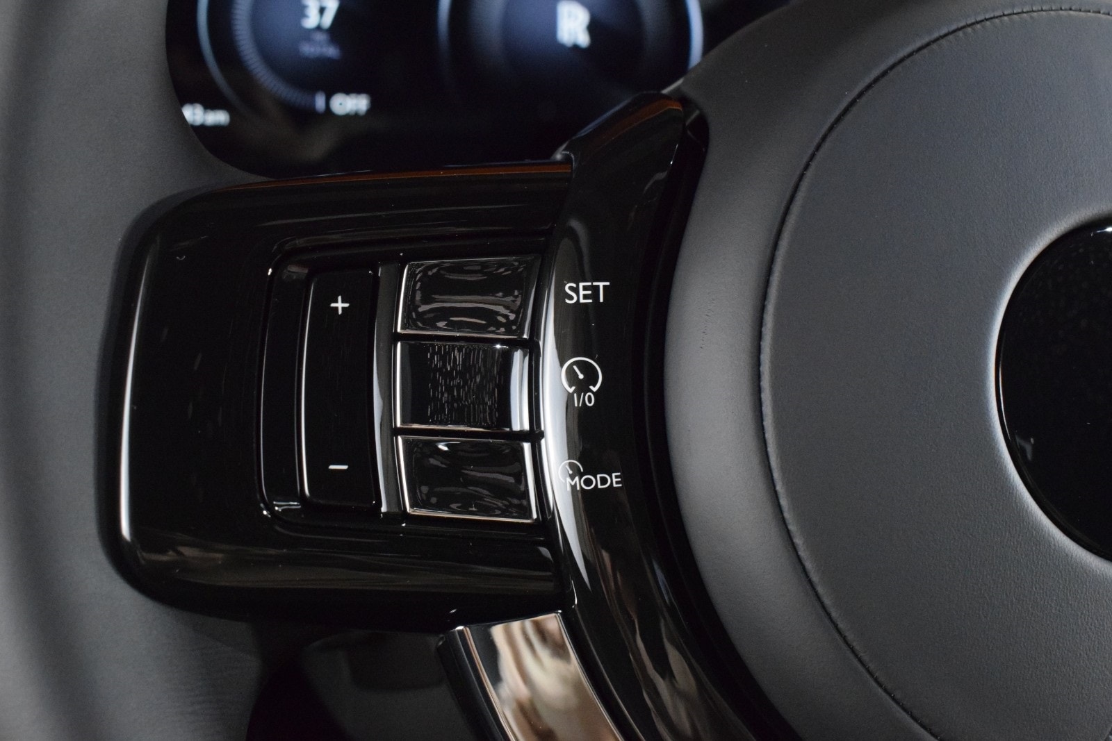 Thumbnail: 2024 Rolls-Royce Spectre - 25