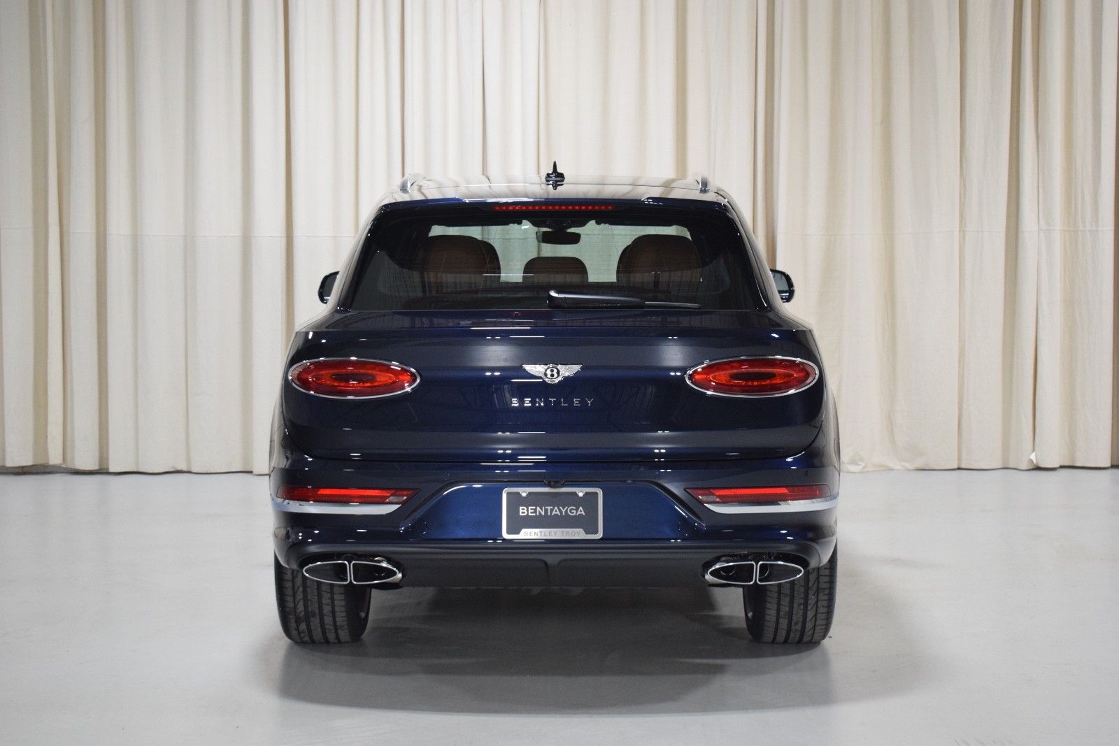 Thumbnail: 2026 Bentley Bentayga - 13