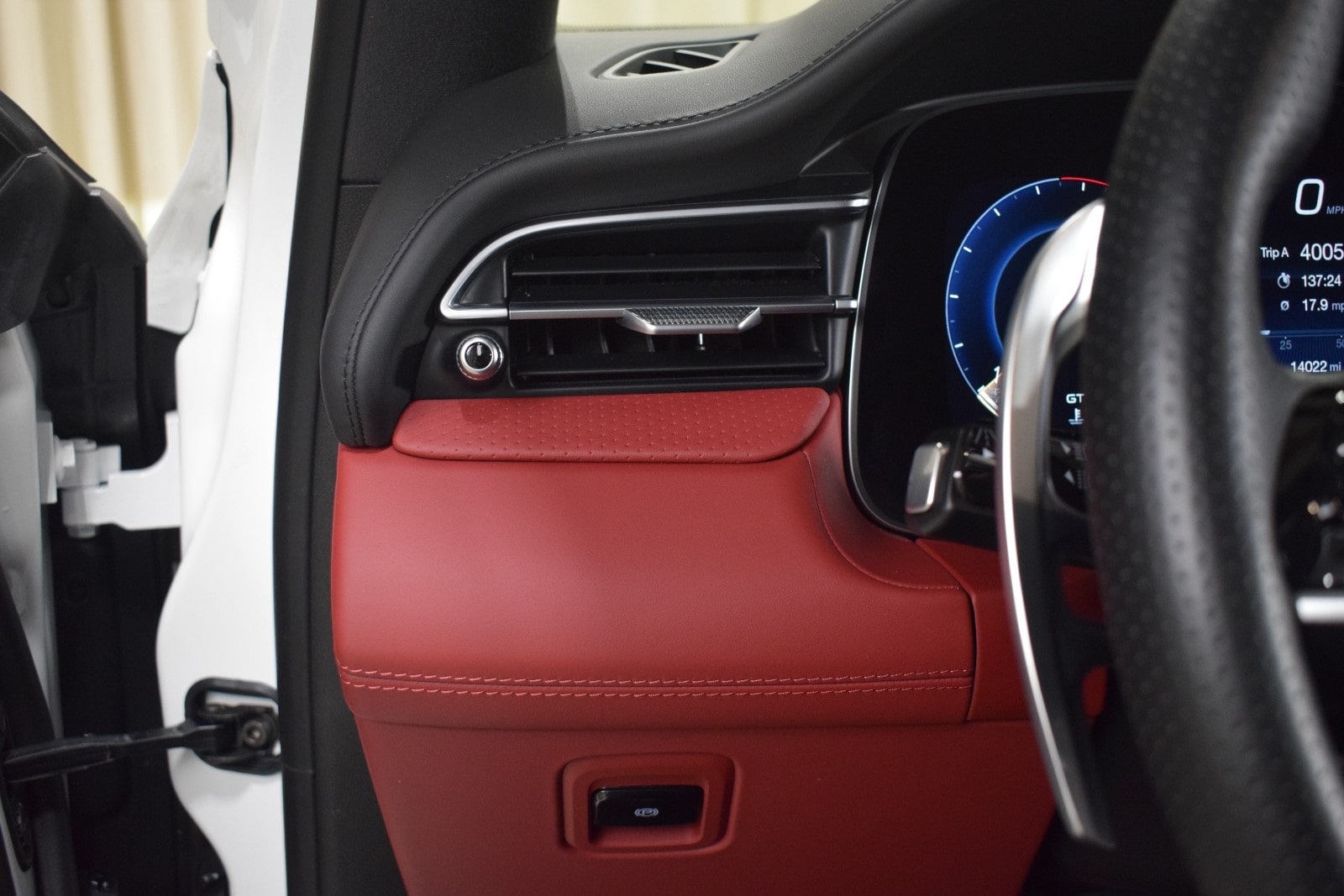 Thumbnail: 2024 Maserati Grecale - 28