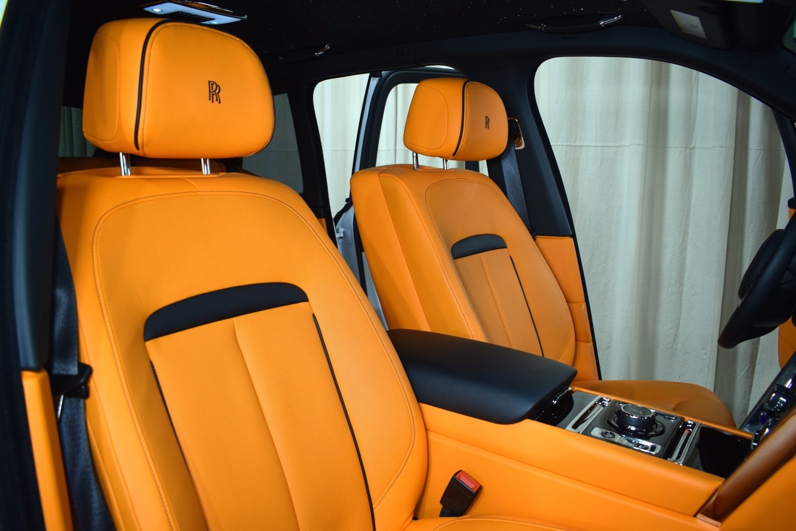 Thumbnail: 2023 Rolls-Royce Cullinan - 24