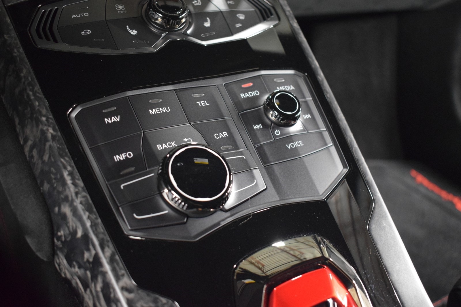 Thumbnail: 2019 Lamborghini Huracan - 31