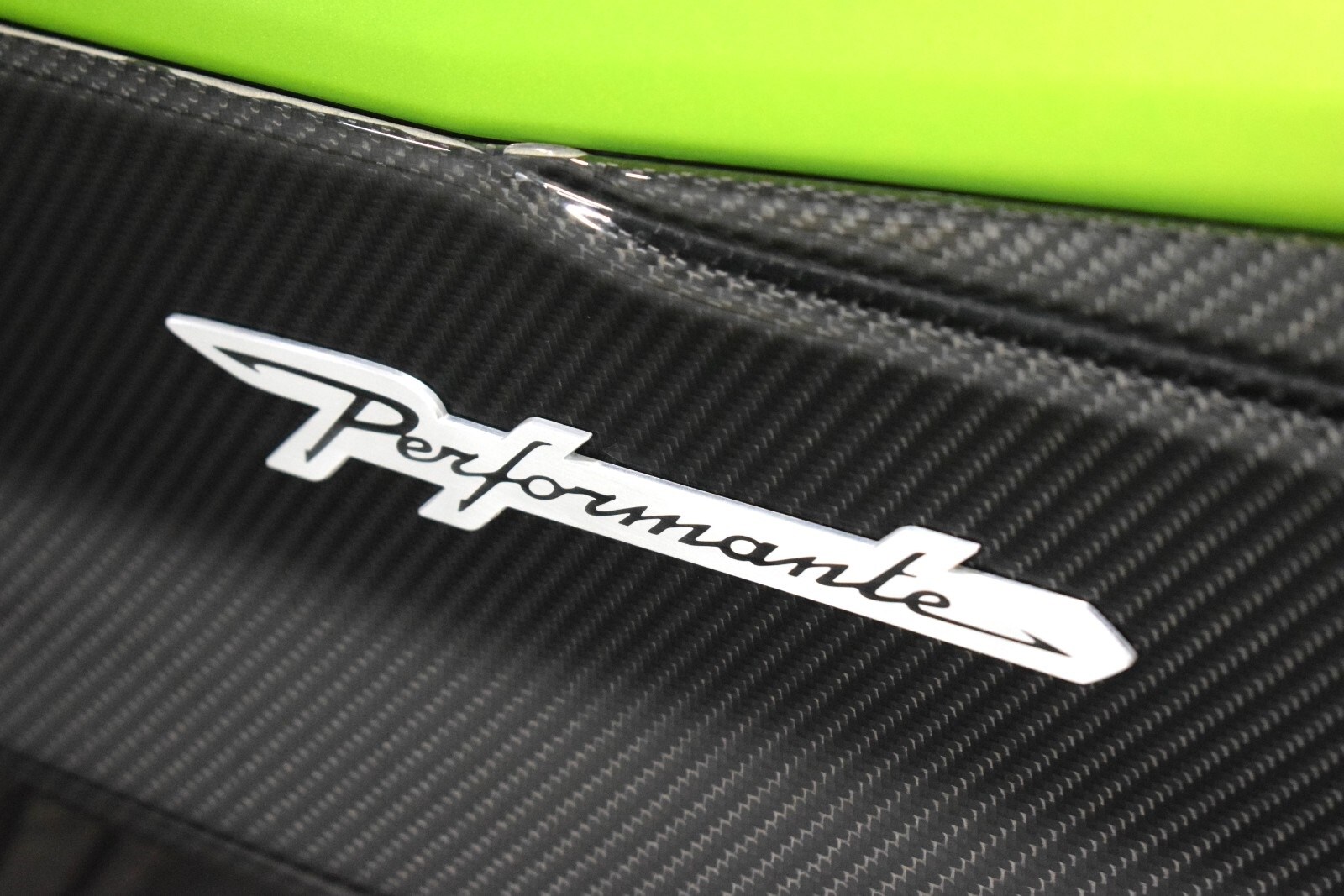 Thumbnail: 2023 Lamborghini Urus - 12