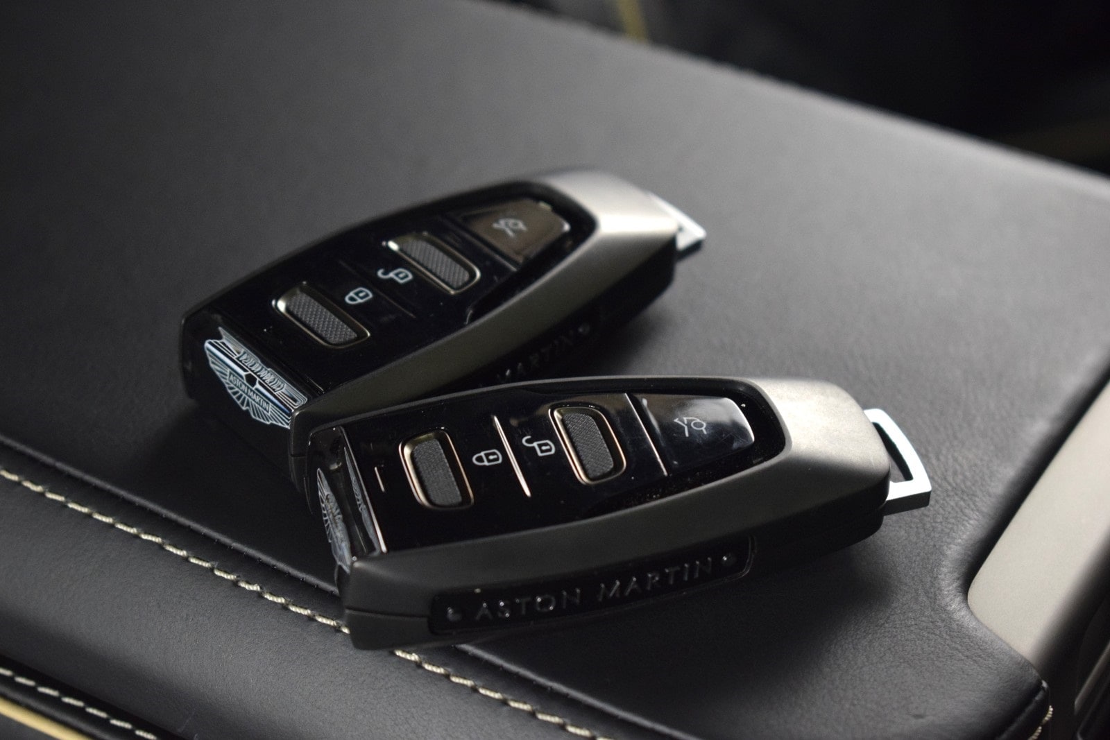 Thumbnail: 2025 Aston Martin Vanquish - 43