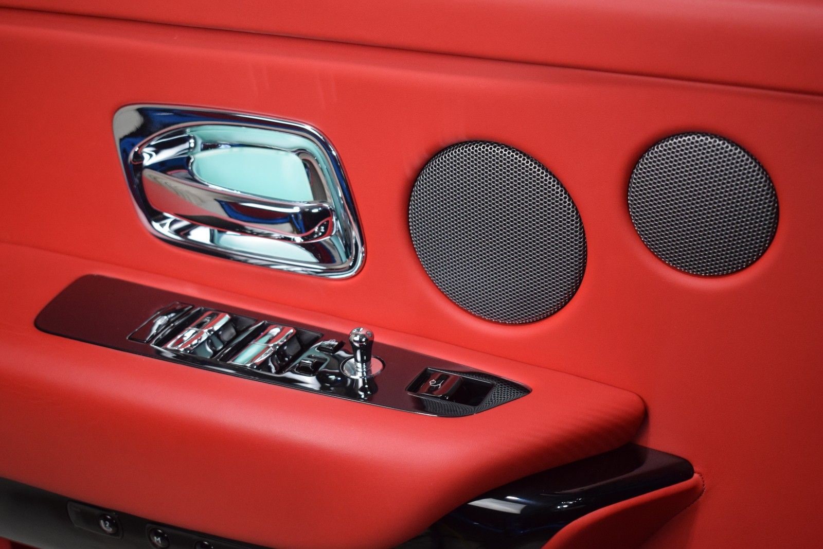 Thumbnail: 2022 Rolls-Royce Cullinan - 40