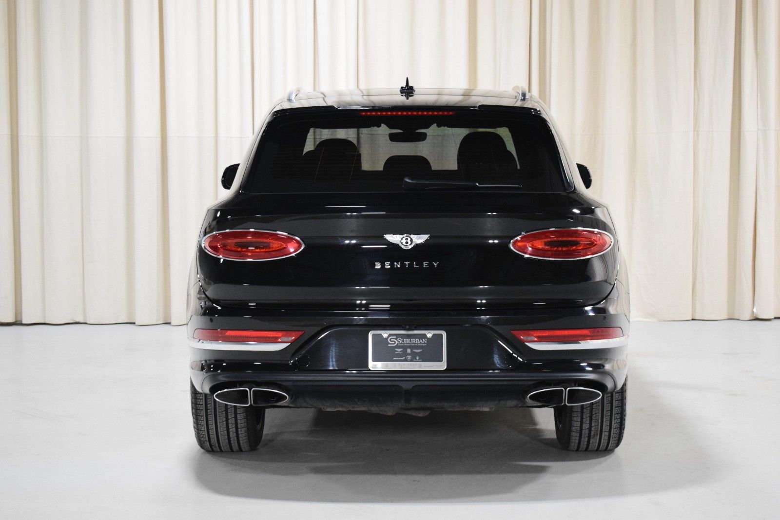 Thumbnail: 2024 Bentley Bentayga - 12