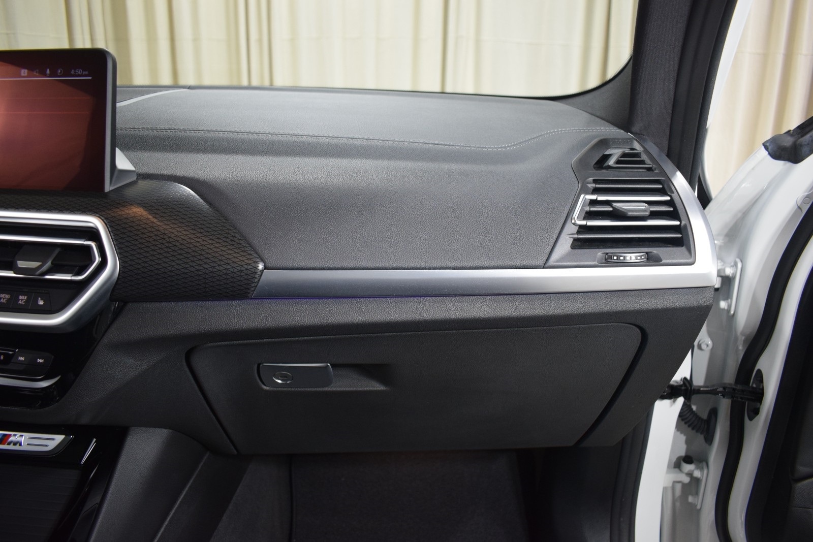 Thumbnail: 2023 BMW X3 - 24