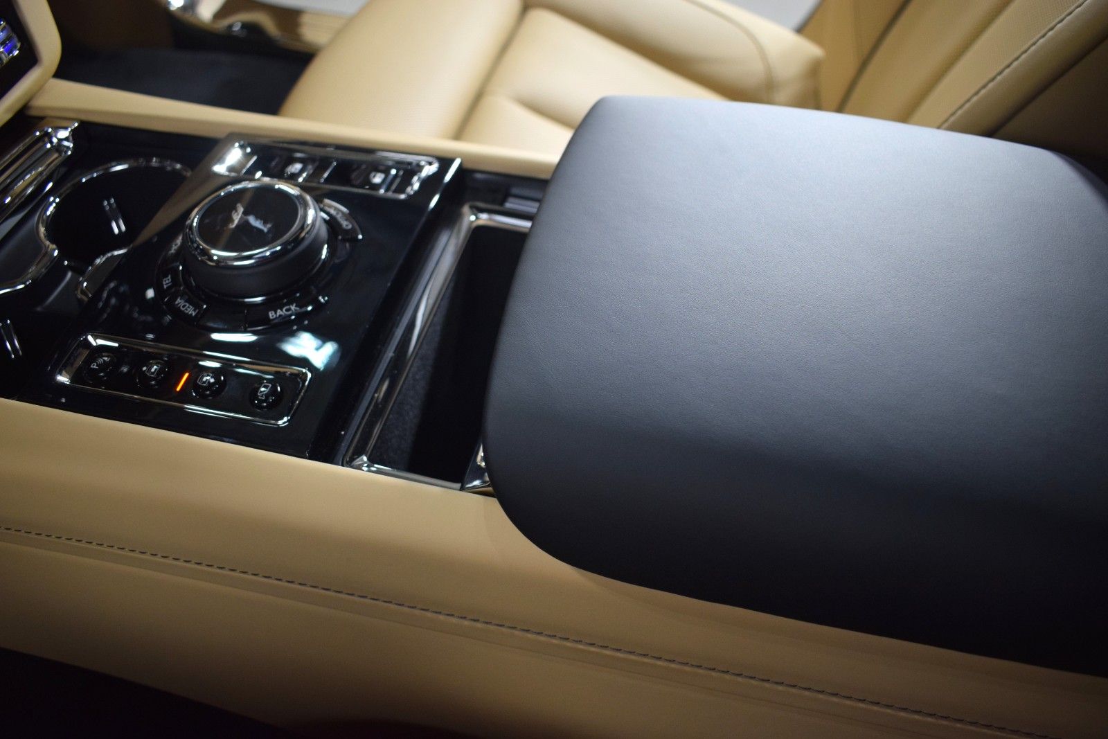 Thumbnail: 2026 Rolls-Royce Ghost - 36