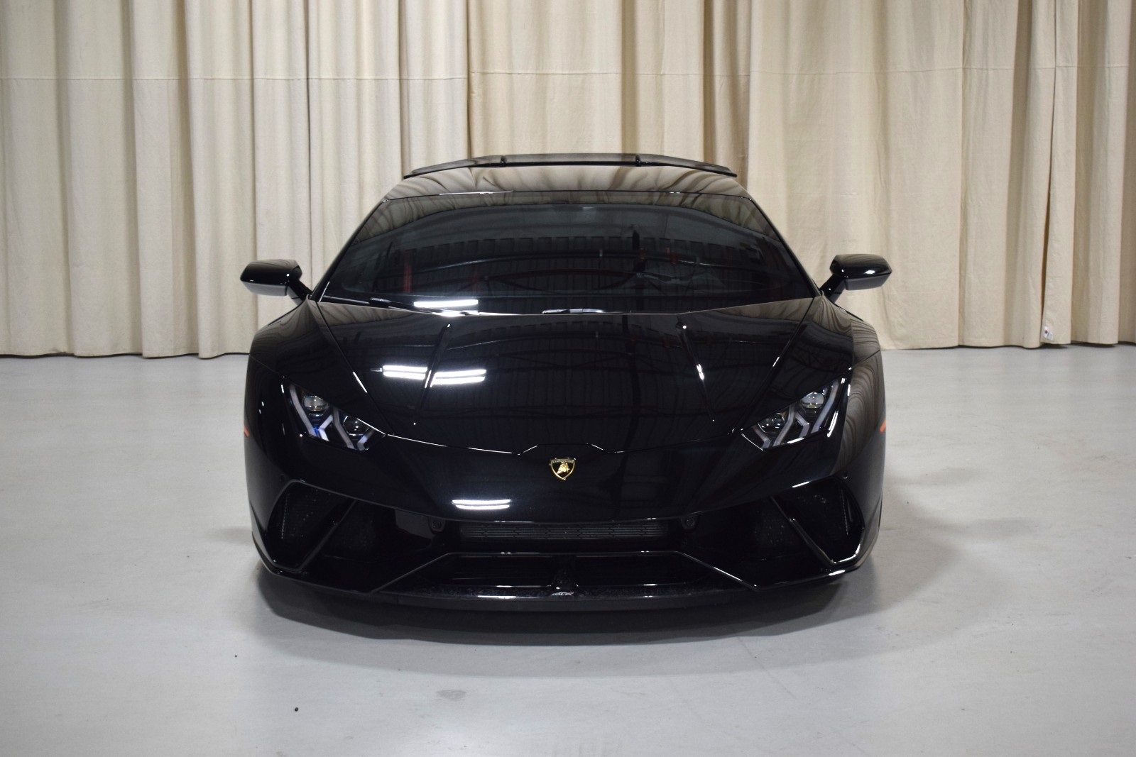 Thumbnail: 2019 Lamborghini Huracan - 8