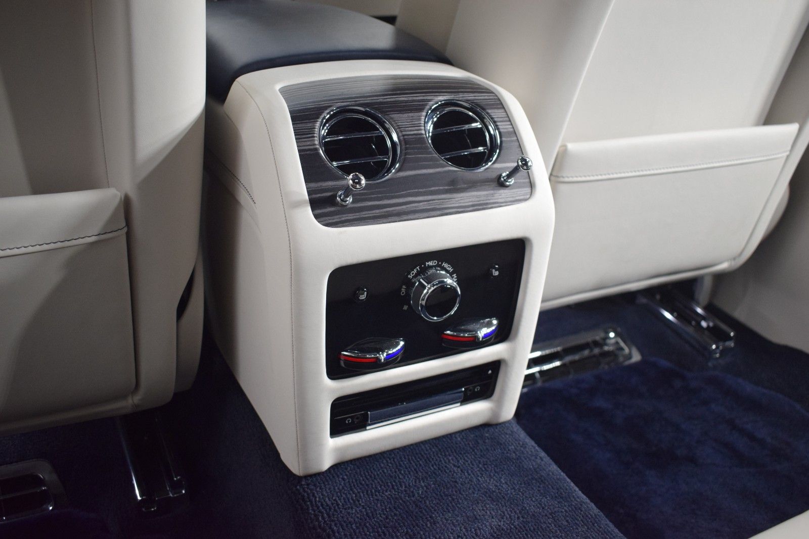 Thumbnail: 2021 Rolls-Royce Ghost - 23