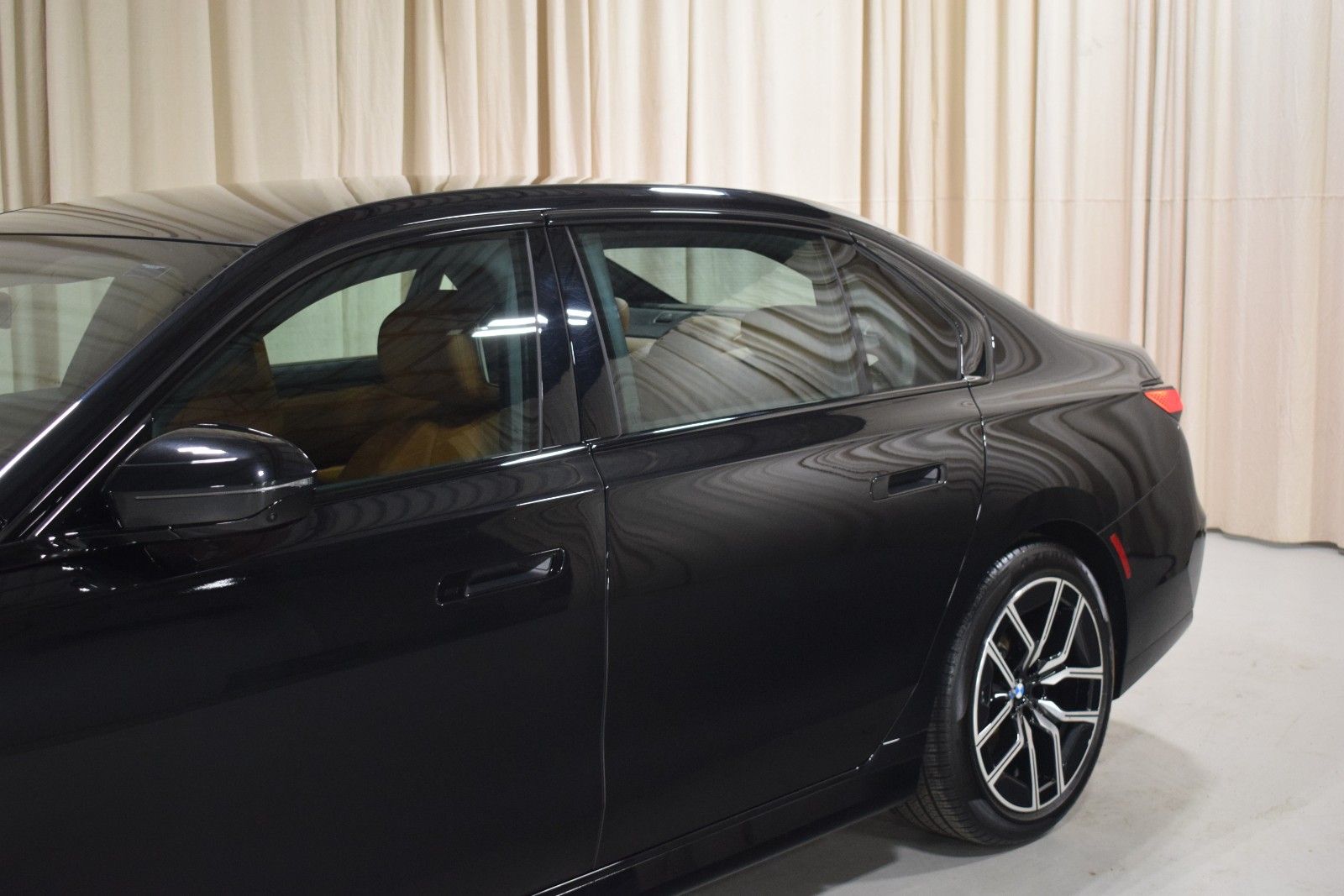 Thumbnail: 2025 BMW 7 Series - 2