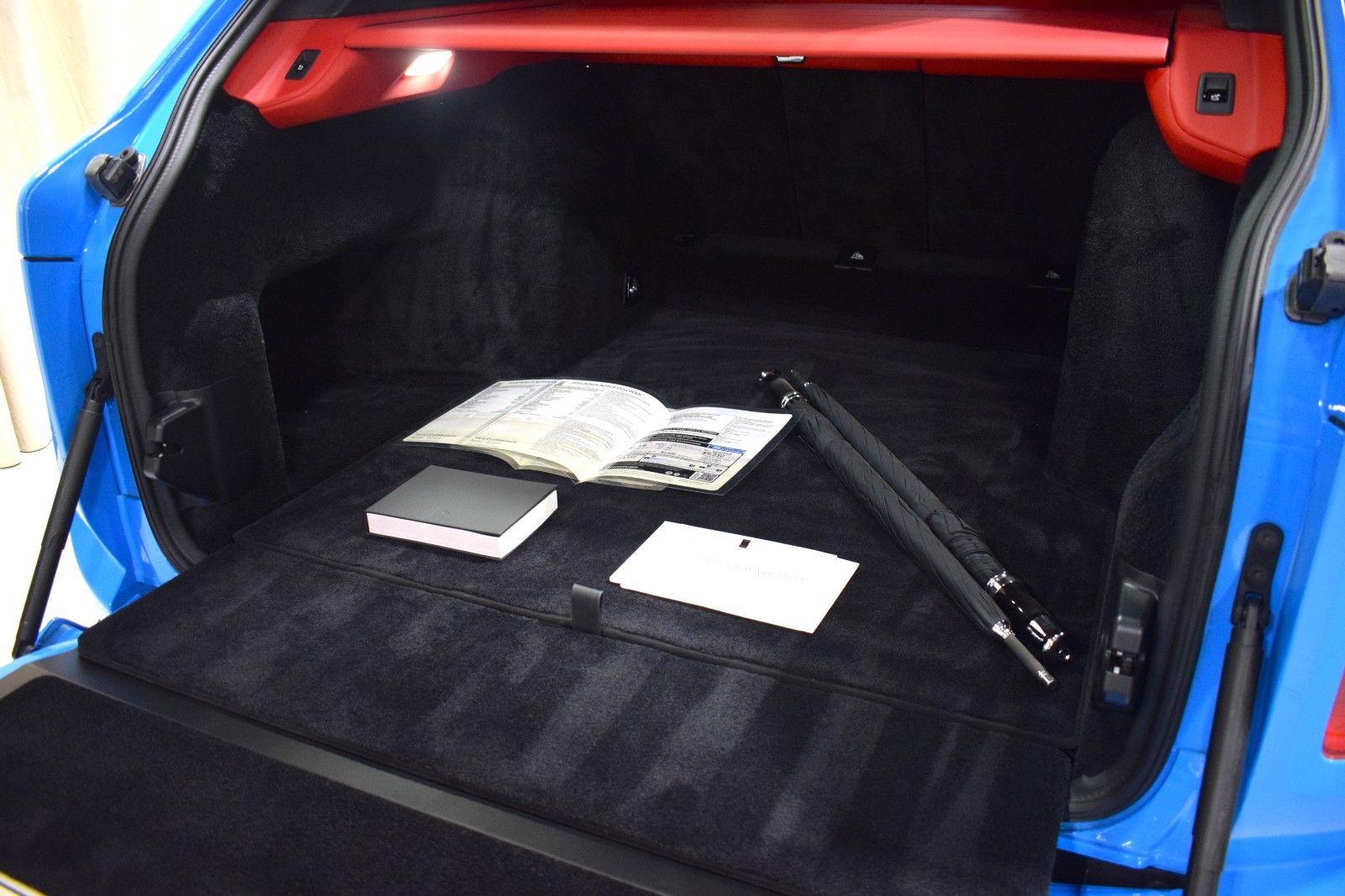 Thumbnail: 2022 Rolls-Royce Cullinan - 42