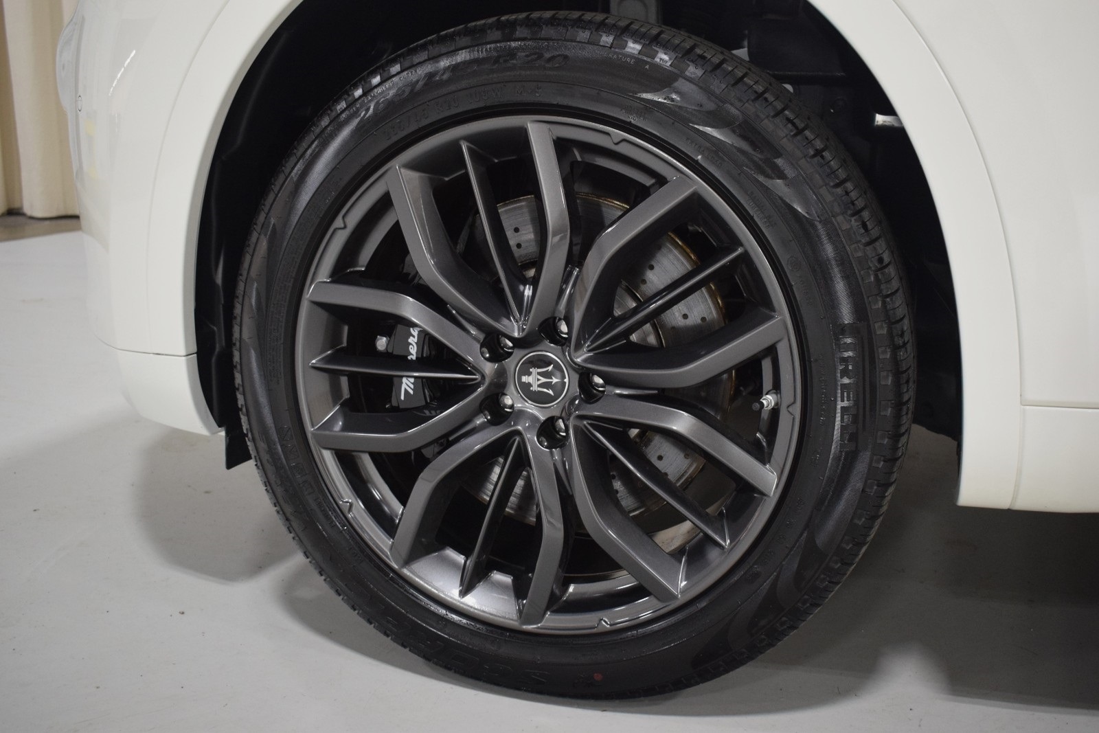 Thumbnail: 2024 Maserati Levante - 5