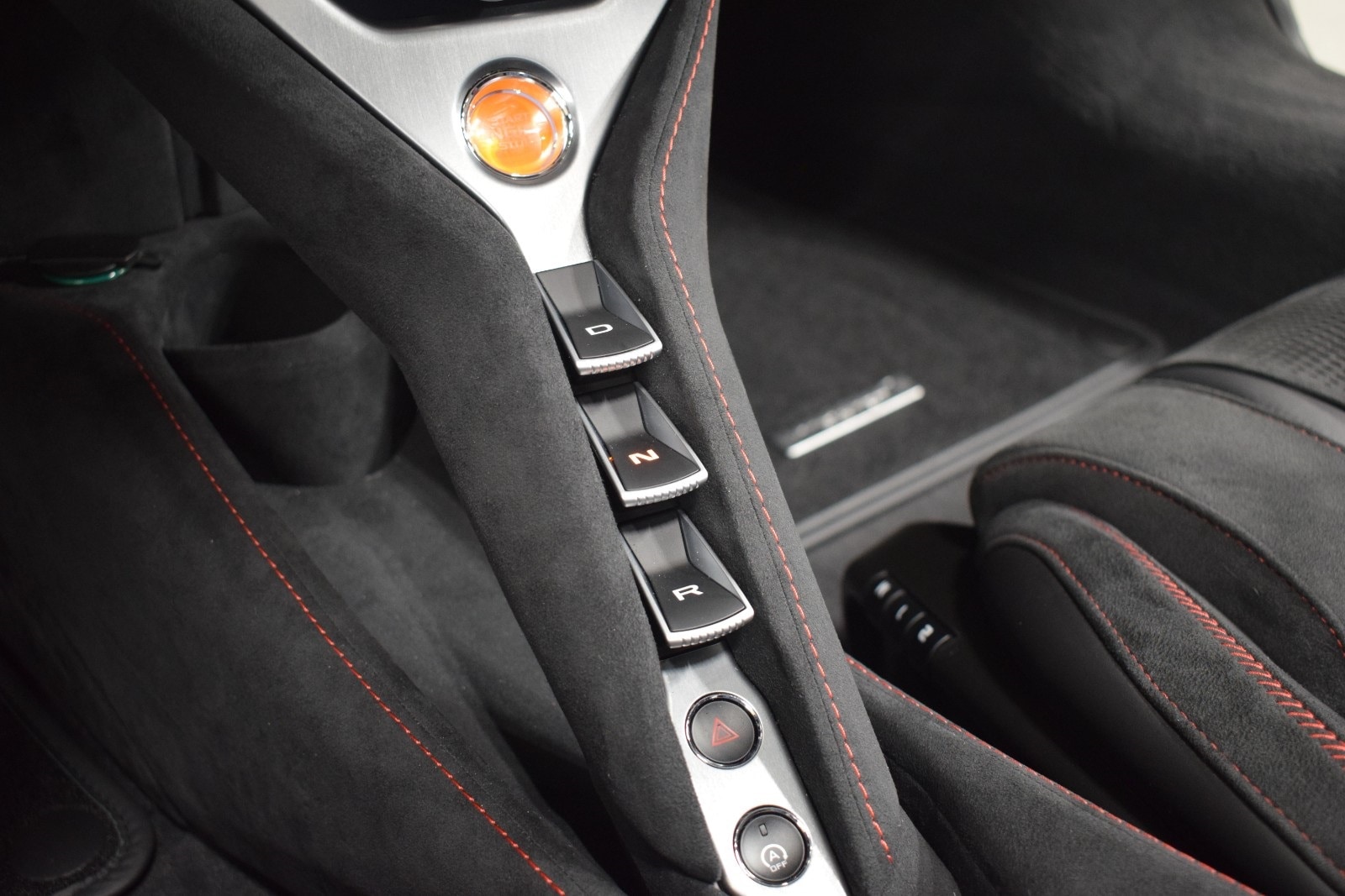 Thumbnail: 2025 Mclaren 750S - 29