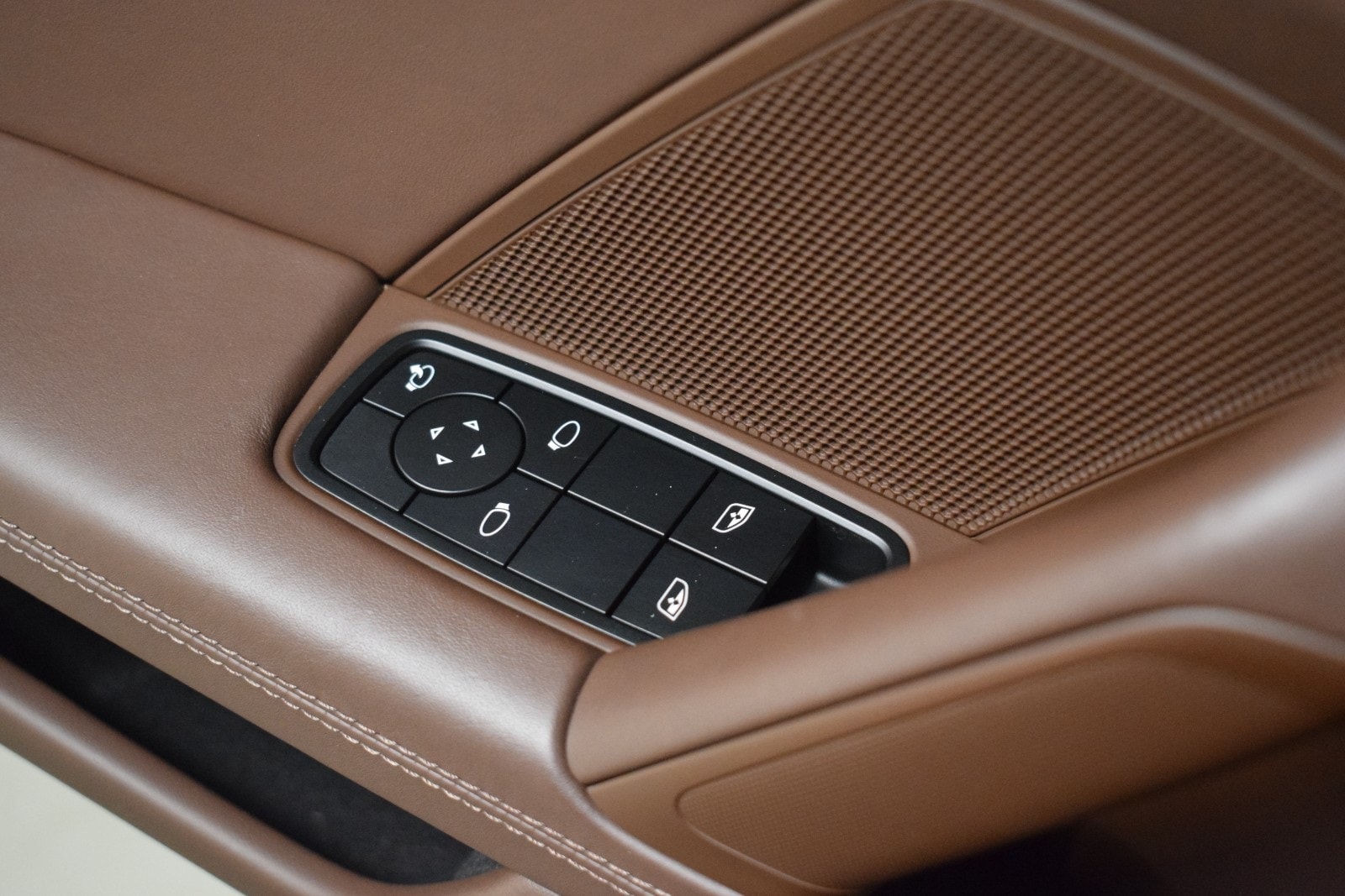 Thumbnail: 2023 Porsche 911 - 41