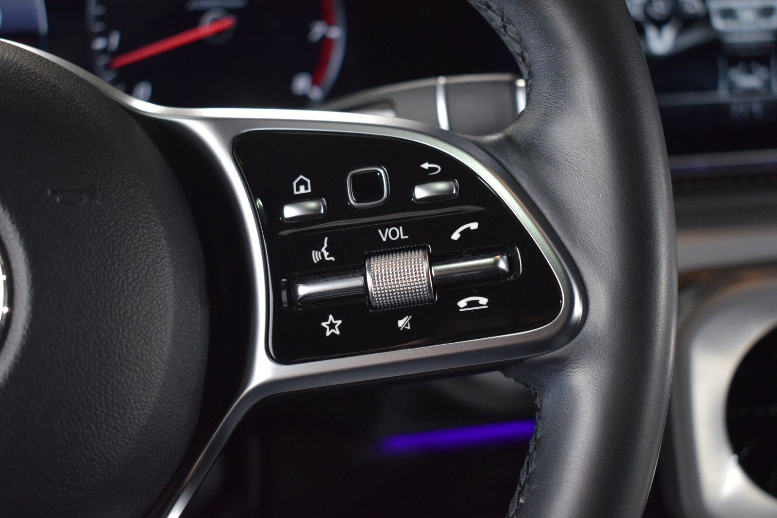 Thumbnail: 2021 Mercedes-Benz G-Class - 26