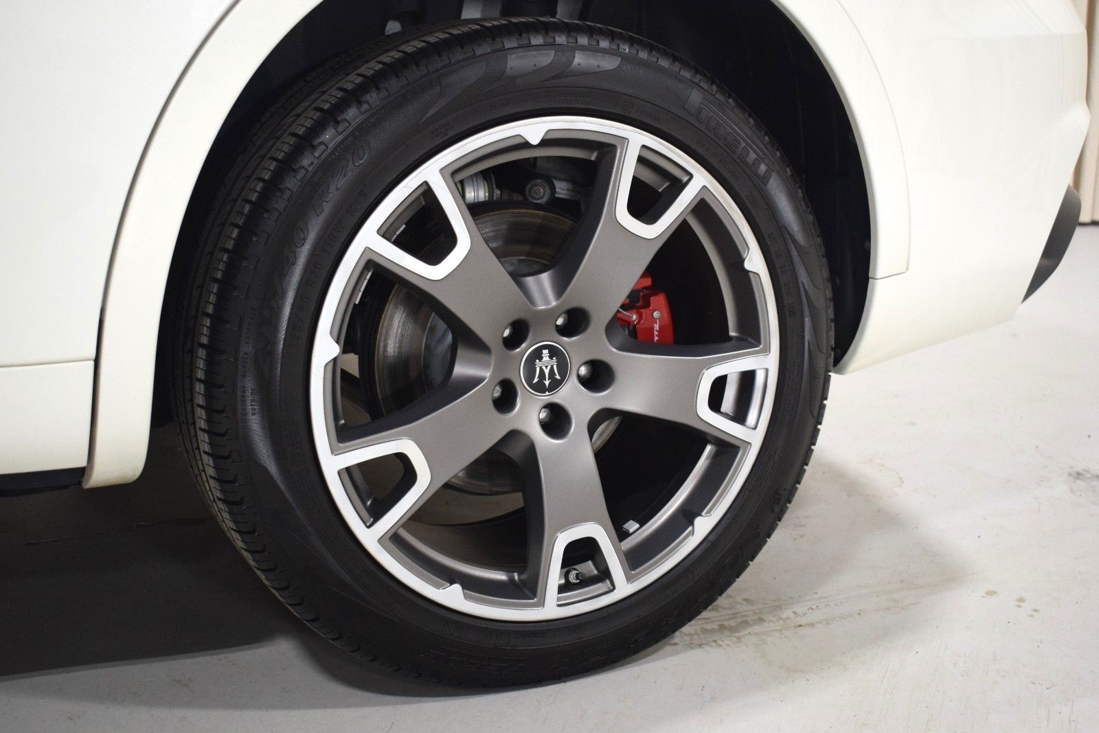 Thumbnail: 2022 Maserati Levante - 7