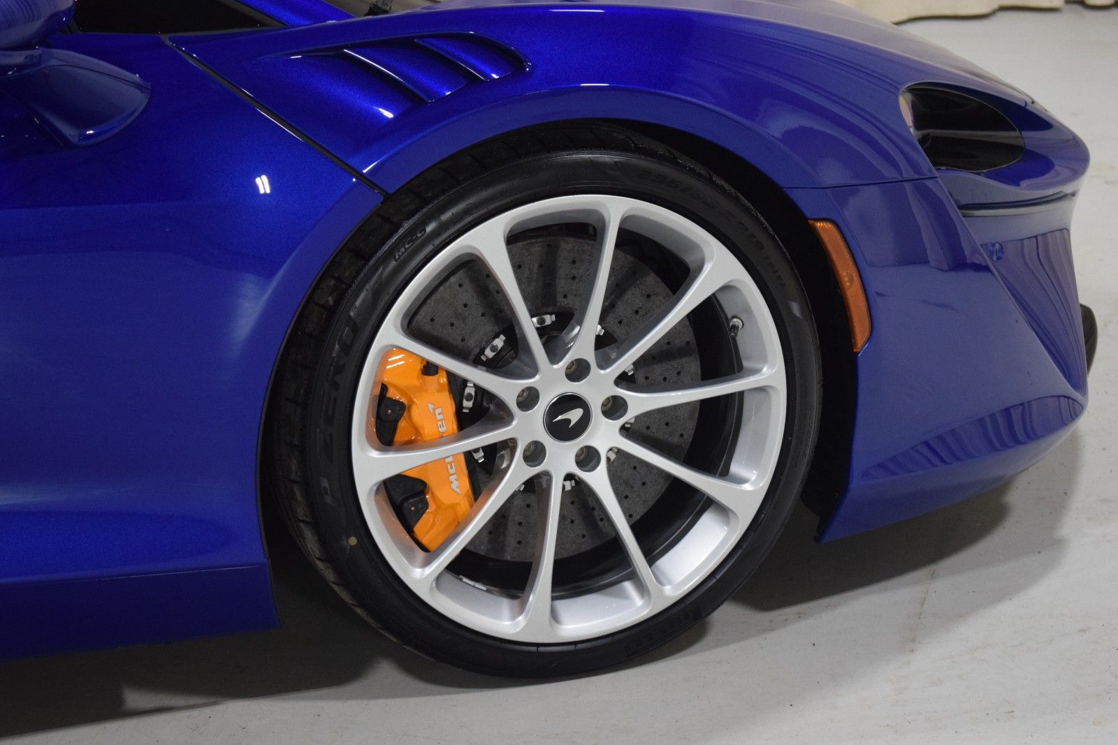 2026 McLaren Artura Performance - Photo 16
