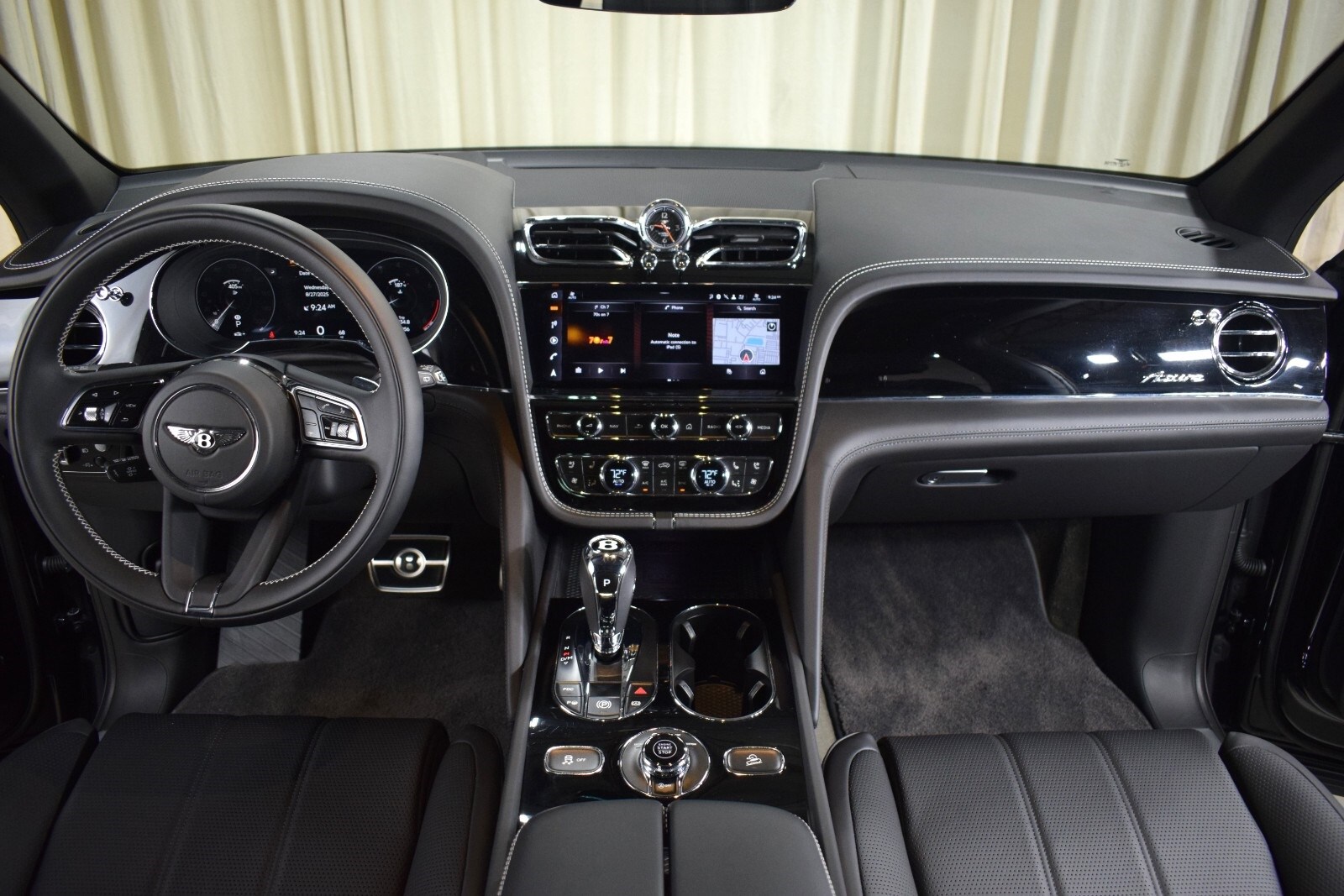 2023 Bentley Bentayga EWB Azure photo 2