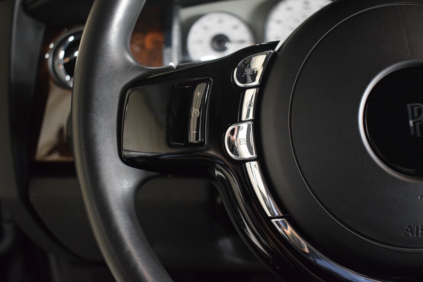 Thumbnail: 2012 Rolls-Royce Ghost - 30