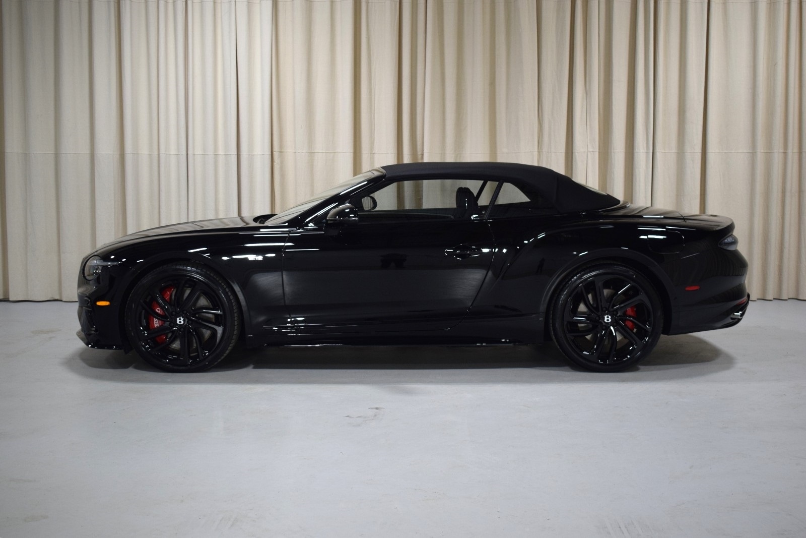 Thumbnail: 2025 Bentley Continental - 17