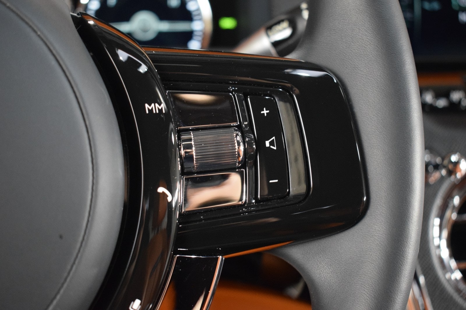 Thumbnail: 2023 Rolls-Royce Cullinan - 29