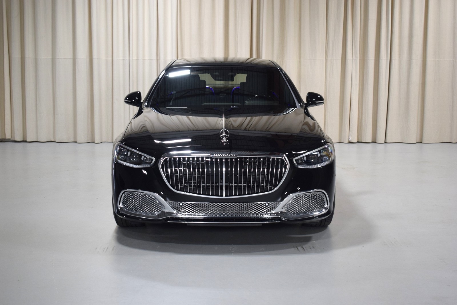 Thumbnail: 2024 Mercedes-Benz S-Class - 8