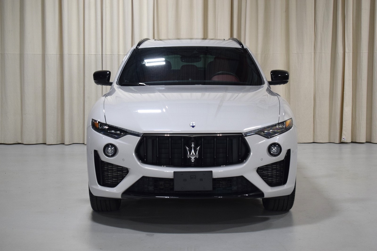 Thumbnail: 2022 Maserati Levante - 8