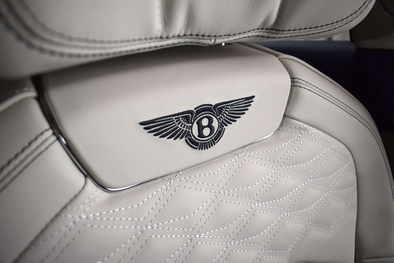 Thumbnail: 2025 Bentley Flying Spur - 35