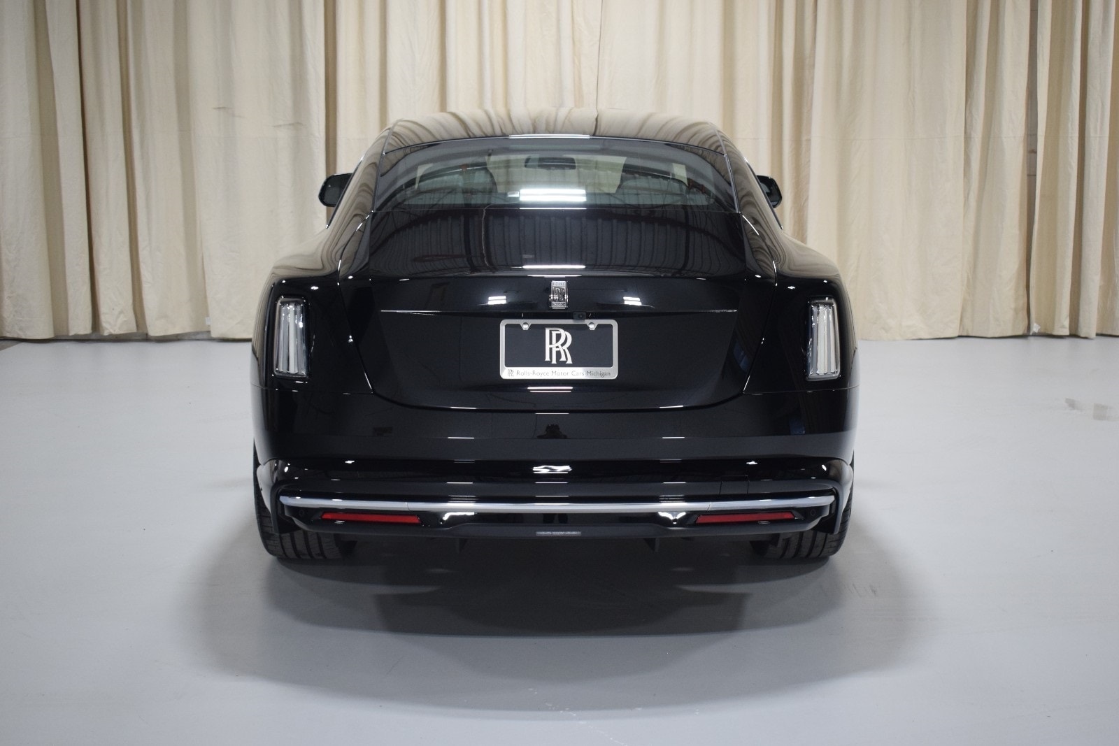 Thumbnail: 2024 Rolls-Royce Spectre - 13