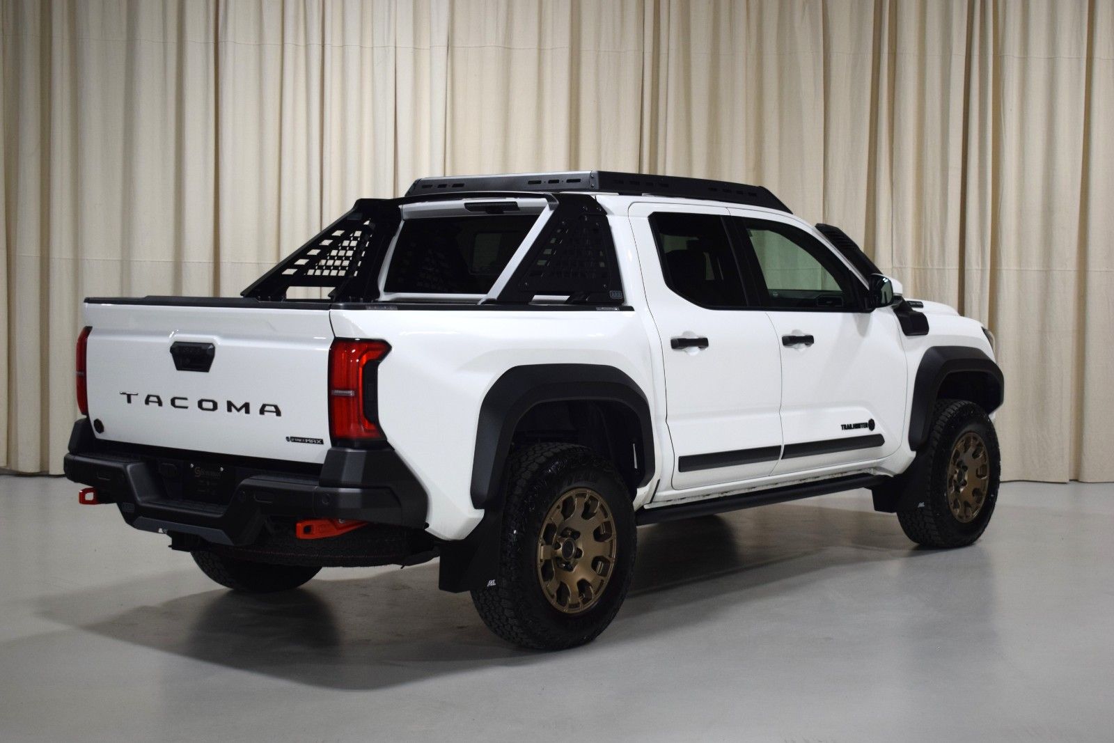 Thumbnail: 2024 Toyota Tacoma - 8